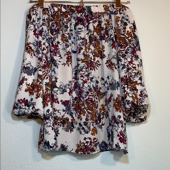 ❤️HP❤️Eyeshadow off the shoulder floral top - Picture 4 of 5